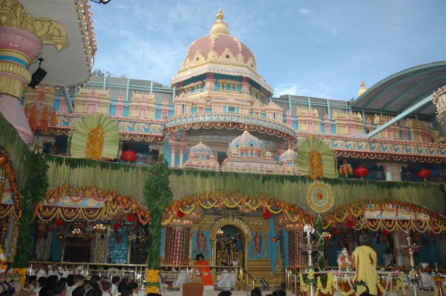 Prashanti Nilayam ashram at Puttaparthi
