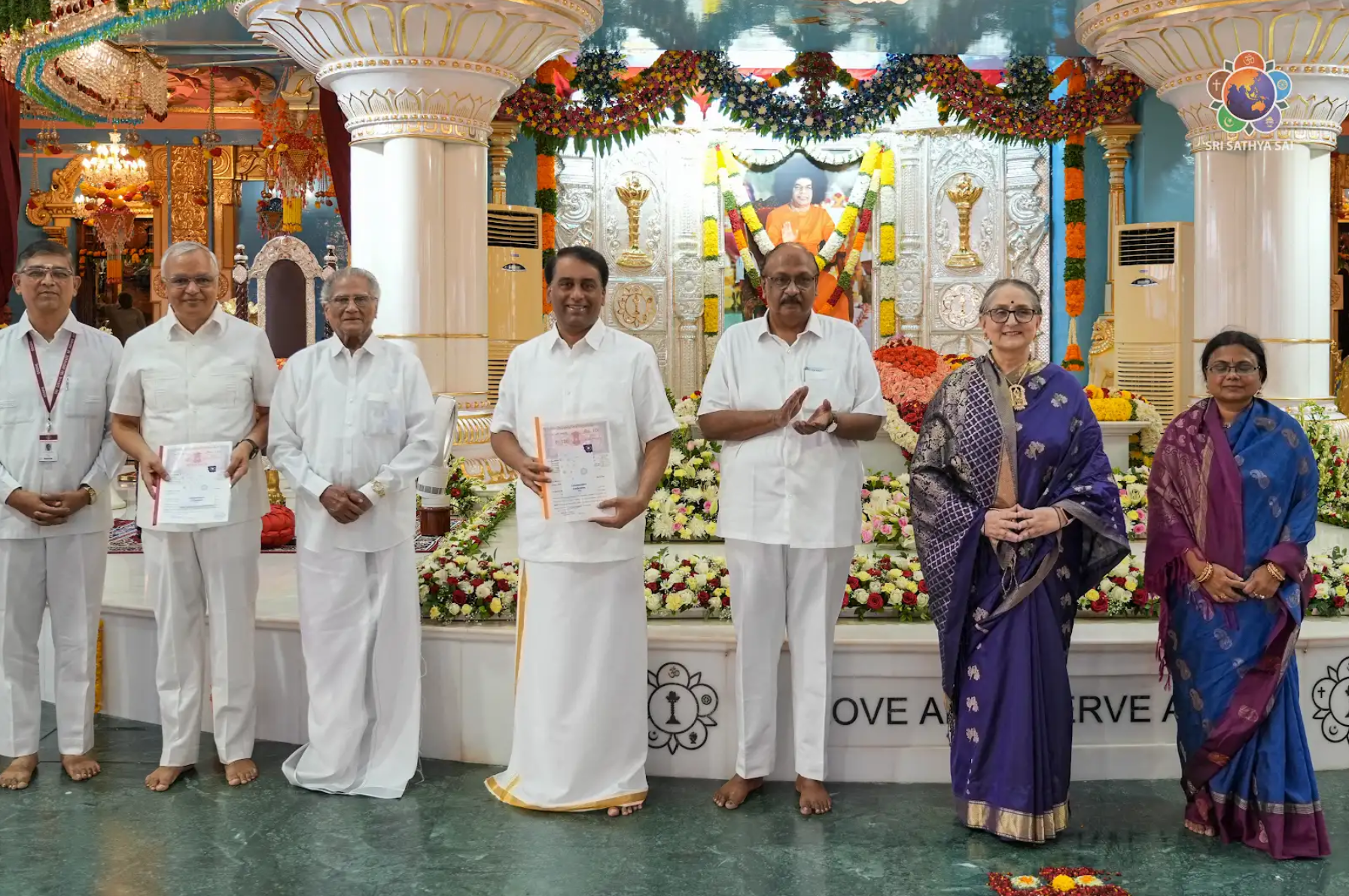 Padma Shri Dr Saibaba Goud and fellow speakers address the gathering at the collaborators&rsquo; conference.